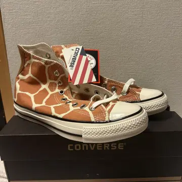 CONVERSE 기린 패턴 하이컷 스니커즈
