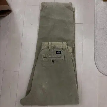 Dockers 카키 코듀로이 워크 팬츠