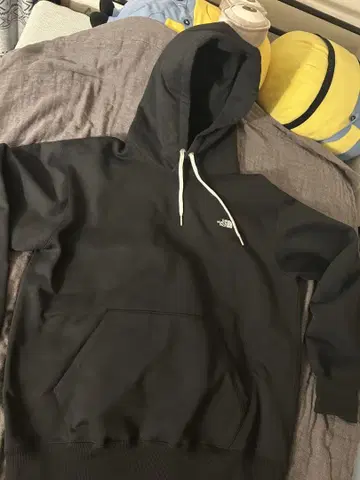The North Face 스몰 로고 헤더 스웨트 후드티 블랙