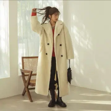 clam MOFUMOFU COAT