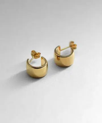 미사용 COCOSHNIK 스몰 후프 와이드 귀걸이