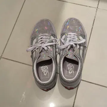 [ 가격 인하! ] VANS 실버 반짝반짝 통굽 스니커즈