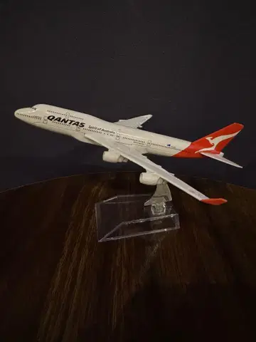 QANTAS 항공 B-747-400 비행기 모형