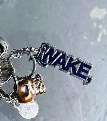 [ 새상품 ] WAKE sapporo KEYCHAIN 키링