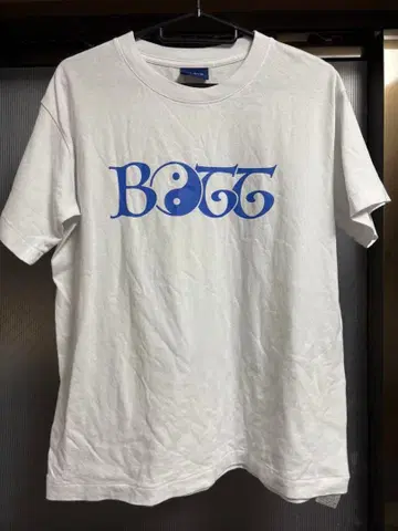 BoTT 화이트 T셔츠 S 사이즈