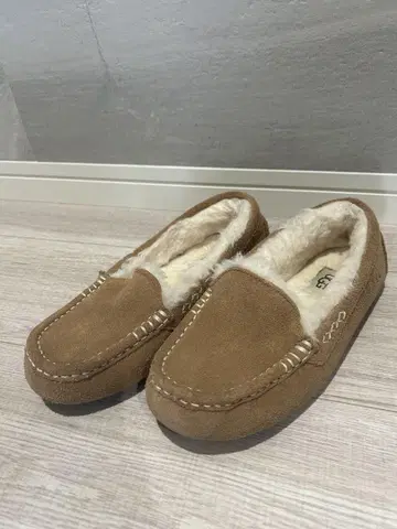 브라운 스웨이드 모카신