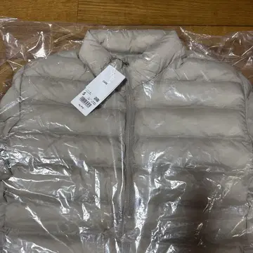 UNIQLO 새상품 퍼프 테크 자켓 2025년 S사이즈