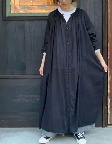 새상품급 soil 코튼 트윌 스모크 개더 맥시 드레스 원피스