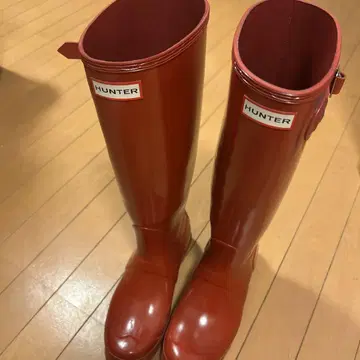 HUNTER 레드 버클 장화