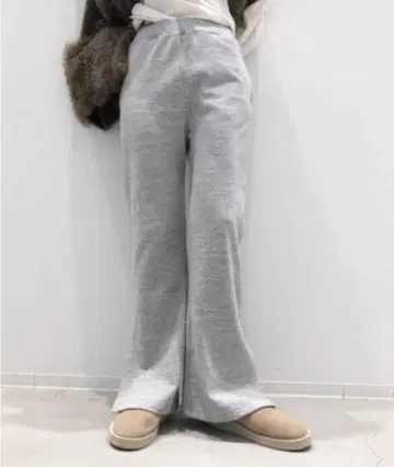 L'Appartement 아메리카나 슬릿 맨투맨 팬츠