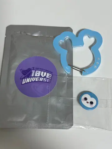 TWICE 10ve universe 팝업 나연 배지 카라비너
