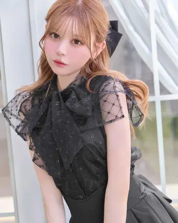 michellMacaron 튤 리본 블라우스
