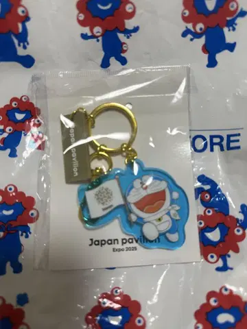 간사이 만박 한정판 일본관 도라에몽 아크릴 키링 키체인 미개봉 새상품