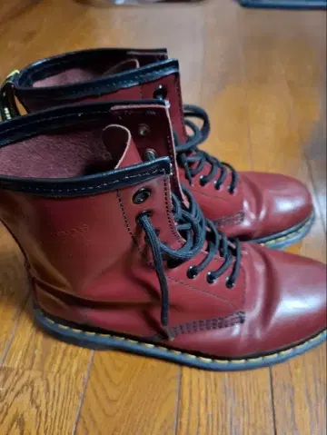 최종 가격 인하! 닥터마틴 하이컷 워크 부츠