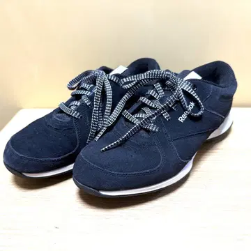 리복 EASYTONE 스니커즈 23.5cm