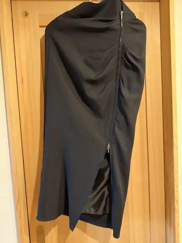 snidel 지퍼 슬릿 타이트 스커트 블랙 blk SWFS234225