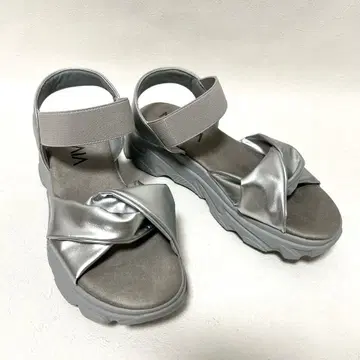 VIVIAN 통굽 크로스 샌들 실버 XL 25.0~25.5cm 상당
