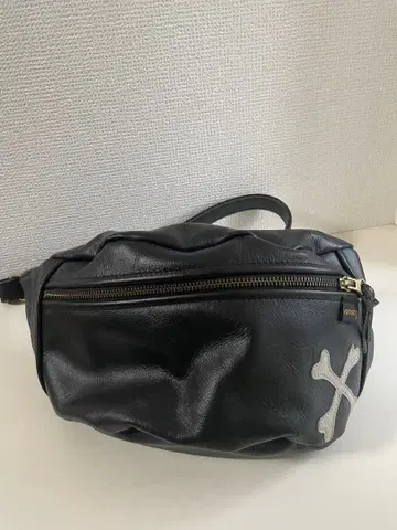 백드롭 별중 vanson 가죽 바디백 블랙