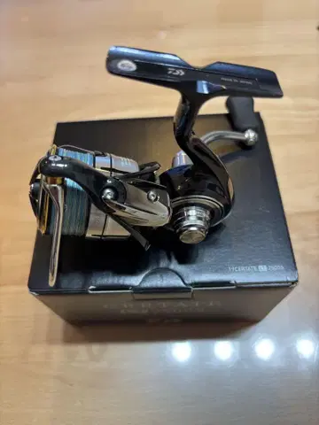 다이와 19 셀테이트 LT 2500s