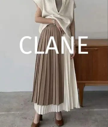 택 포함 새상품 CLANE 클라네 플리츠 스커트 베이지