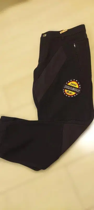 겨울용 DRAGON 블랙 조거 팬츠