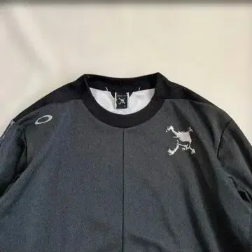 OAKLEY 오클리 기하학 패턴 절개 디자인 상의 T셔츠 스컬