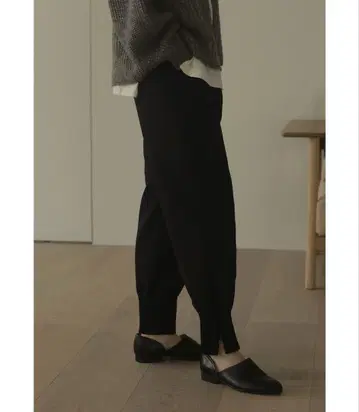 MANOF PINCH TUCK JERSEY PANTS