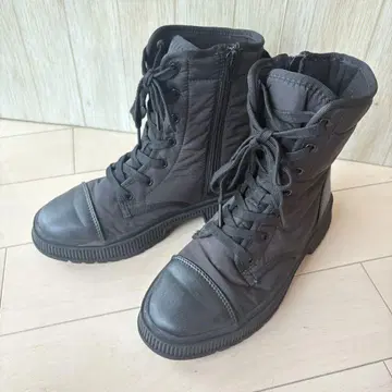 유니클로C 패디드 레이스업 부츠 23cm 블랙