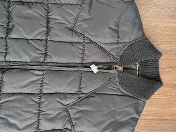 블랙 퀼팅 나일론 베스트