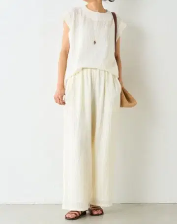 40700엔 이번 시즌 새상품 비어즐리 시어 체크 세트 허리 리브 0SM