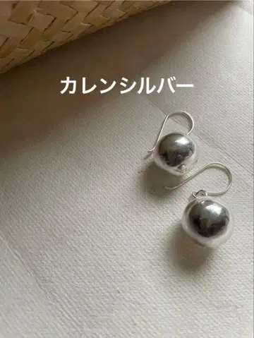 카렌 실버 볼형 후크 귀걸이 약 1.4cm