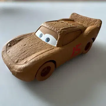 카즈 마텔 머드 맥퀸