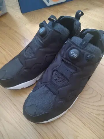 Reebok Instapump Fury 블랙
