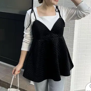 퀼팅 벨로아 V넥 페플럼 뷔스티에