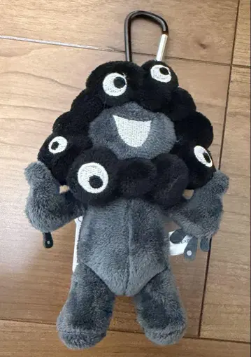 블랙 미야쿠미야쿠 봉제 인형 키링