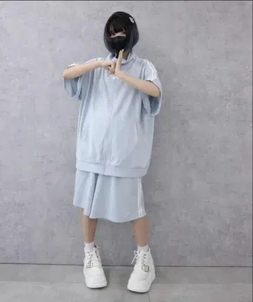 [ Whinny ] 한여름의 카리스마 니트 팬더 색스 셋업