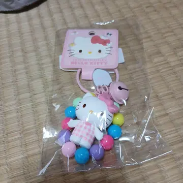 헬로키티 볼 포함 키링