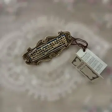 파르나토팍 브로치
