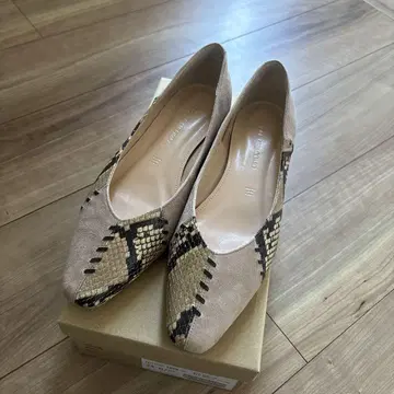 MODE ET JACOMO 스네이크 패턴 플랫슈즈 24.0cm