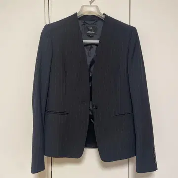 [ 시착만 한 23구 수트 ] 새상품급 V 노카라 자켓 & 스커트