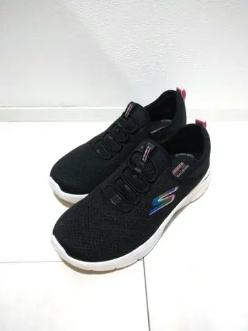 스케쳐스 GOWALK 스니커즈 블랙 레이디 23.5cm