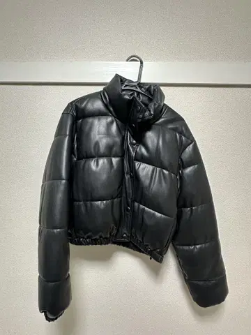 ZARA 블랙 크롭 자켓