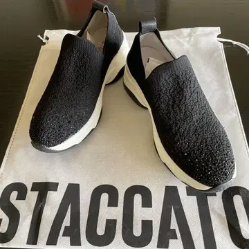 STACCATO 블랙 슬립온 비쥬 23.5cm
