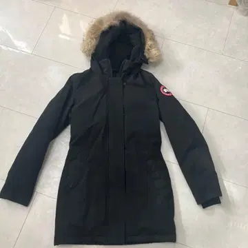 Canada Goose 블랙 다운 자켓