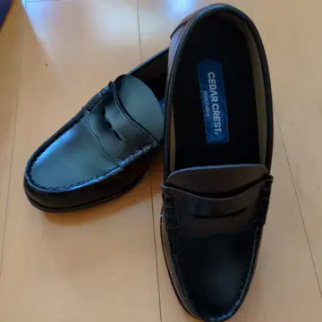 CEDAR CREST 블랙 로퍼 위시마일드