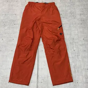 미사용 DESCENTE ATHELETIC 충전솜 안감 부착 웜 팬츠