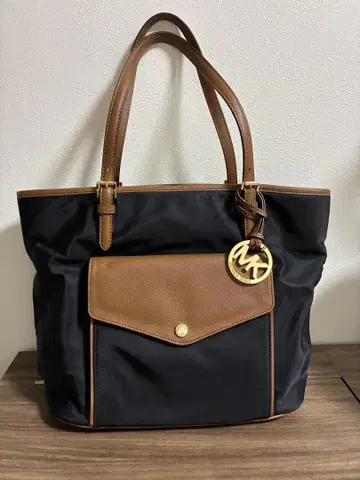 MICHAEL KORS 토트백 블랙/브라운