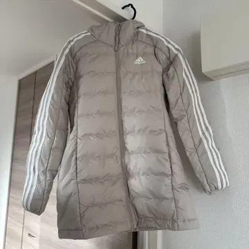 adidas 후드 부착 다운 자켓 베이지