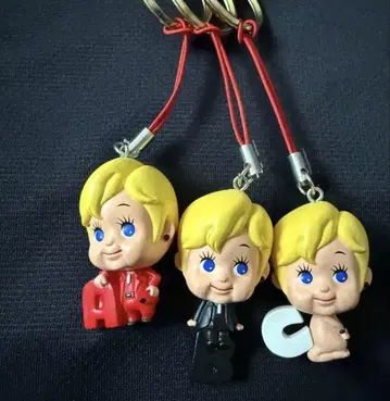 Acid Black Cherry 키링 오비츠큐피