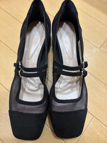 ZARA 블랙 메리제인 펌프스 38